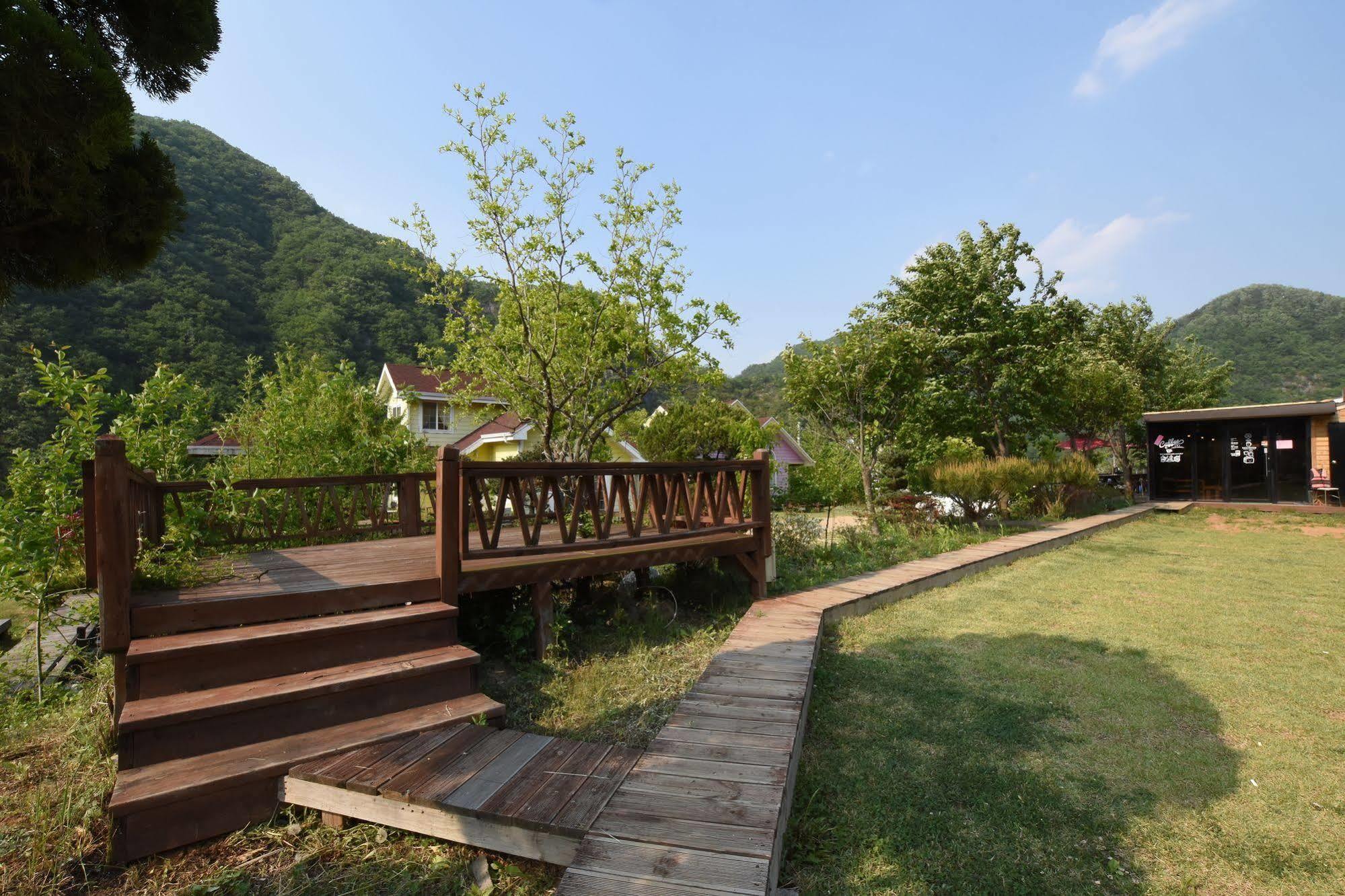 Ecopia Pension Pyeongchang Exterior photo