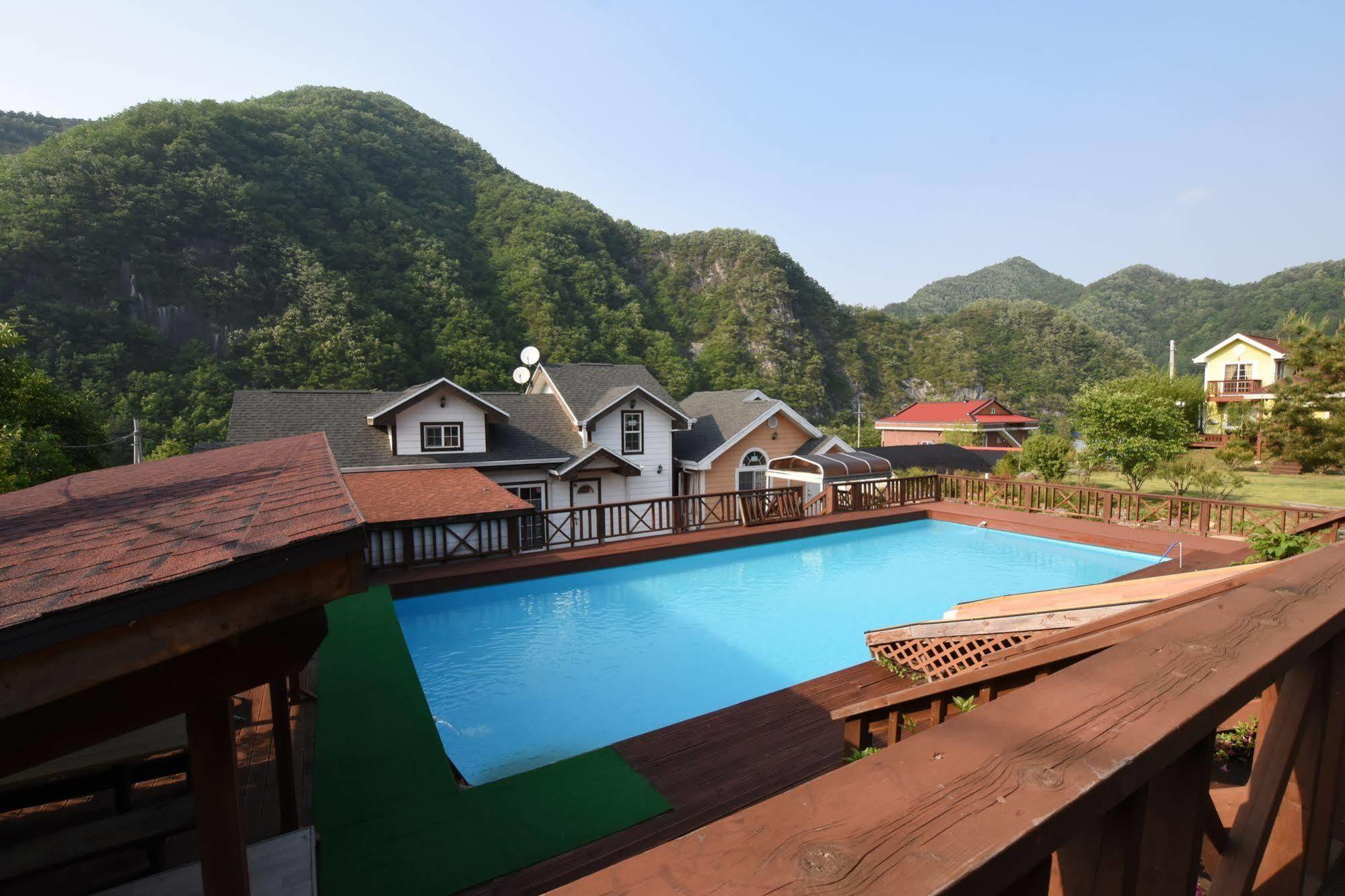 Ecopia Pension Pyeongchang Exterior photo